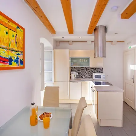 Appartement Espana 2 *